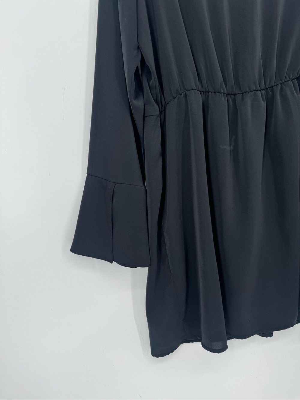 Abercrombie & Fitch Black Twist Front Bell Sleeve Dress Capsule Basic Size Large - Picture 5 of 9